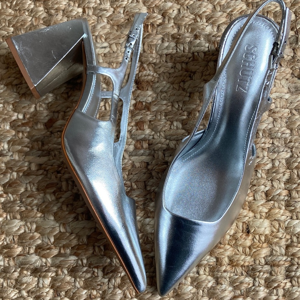 New: Schutz Blanche Mid Slingback. Size 9